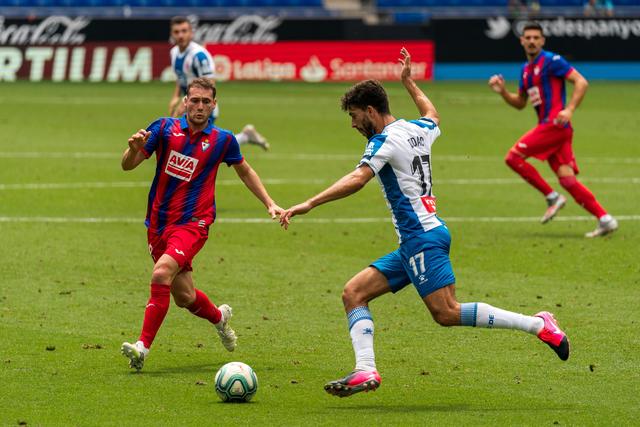 邮报：曼城希望填补罗德里的空缺